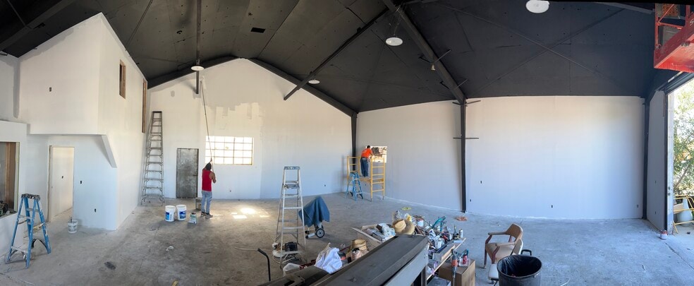 More Photos Of 45564 30th St E, Lancaster Warehouse For Sale