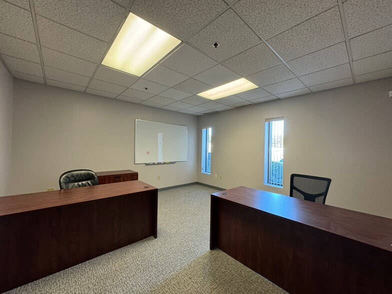 More Photos Of 21 Industrial Dr, South Hadley Manufacturing For Lease