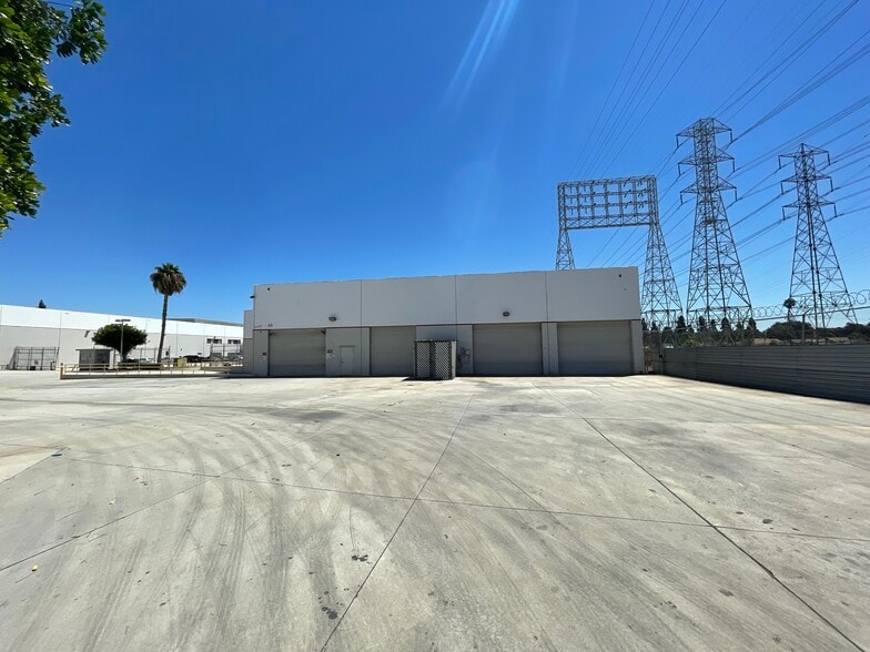 More Photos Of 6925 Atlantic Ave, Long Beach Warehouse For Lease