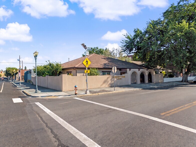 More Photos Of 56 C St NW, Ephrata Office Residential For Sale