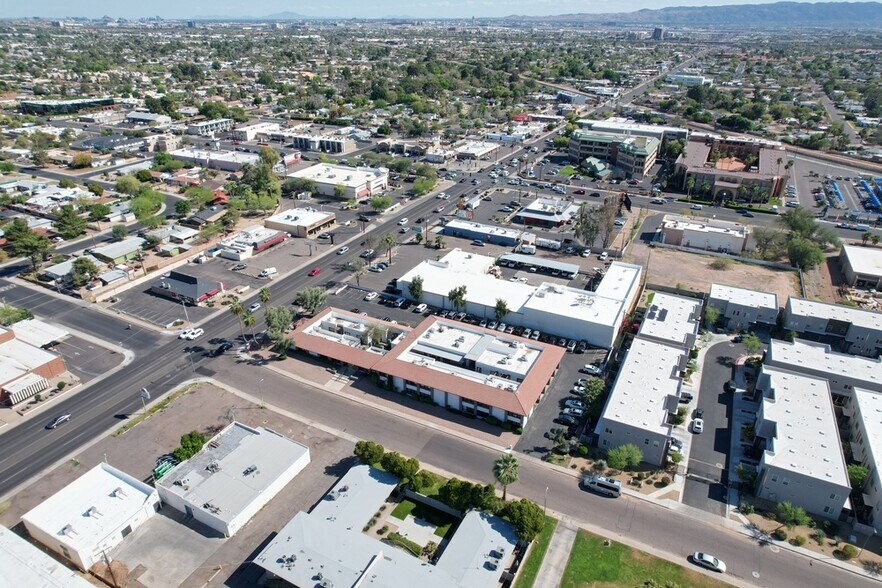 More Photos Of 2942 N 24th St, Phoenix Loft Creative Space For Lease