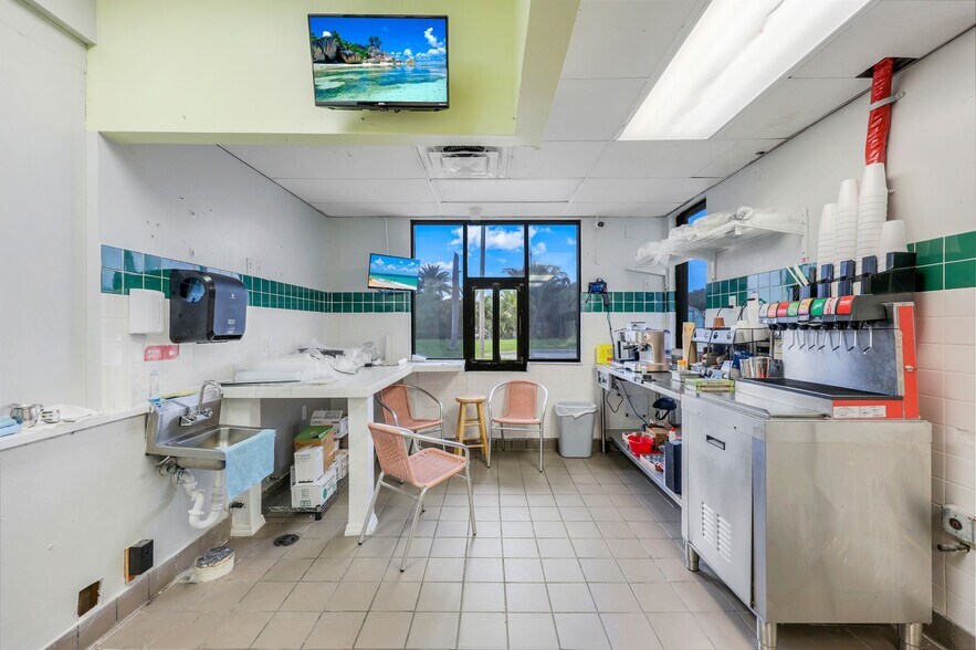 More Photos Of 10493 Stringfellow Rd, Saint James City Storefront Retail Office For Sale