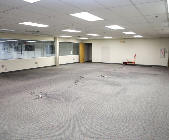 More Photos Of 3450 Browns Mill Rd SE, Atlanta Light Manufacturing For Sale