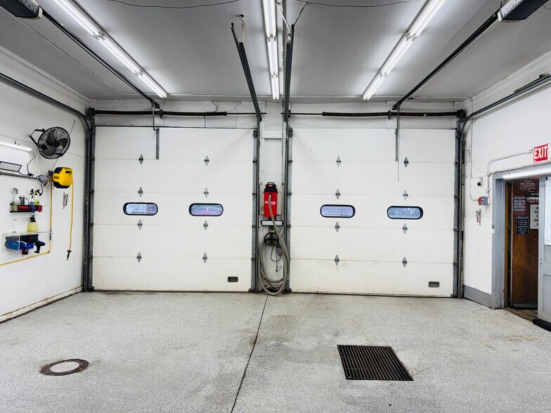 More Photos Of 1330 S Main St, Rice Lake Flex For Sale