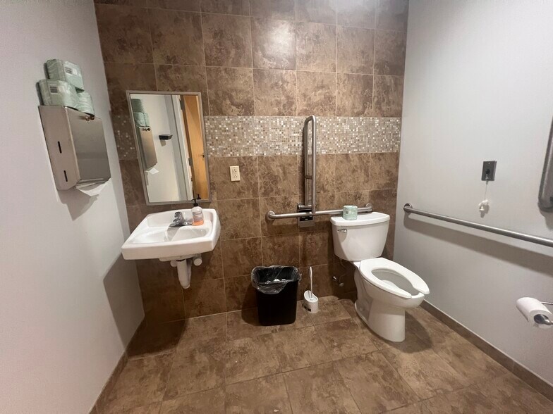 More Photos Of 100 Technology Dr, Trumbull Medical For Lease
