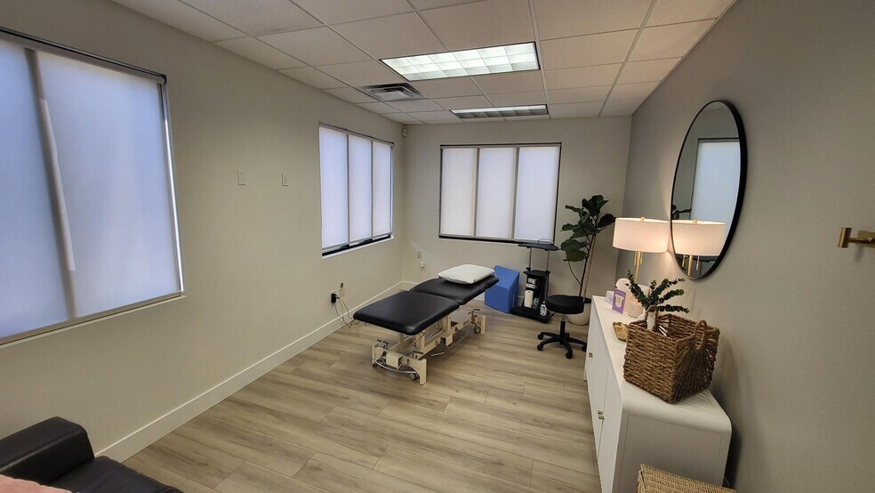 More Photos Of 7884 W Sahara Ave, Las Vegas Medical For Sale