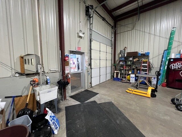 More Photos Of 1375 S Eastwood Dr, Woodstock Warehouse For Sale