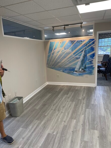 More Photos Of 1835 Forest Dr, Annapolis Office For Sale