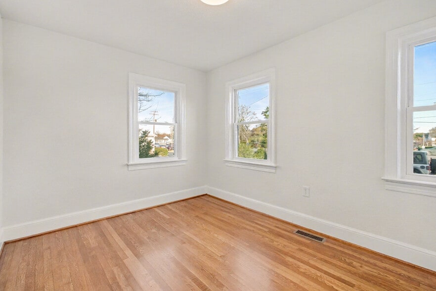 More Photos Of 4412 Lafayette Blvd, Fredericksburg Loft Creative Space For Lease