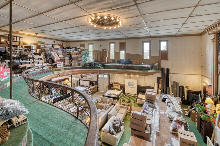 More Photos Of 434 Main St, Greenport Storefront Retail Office For Sale