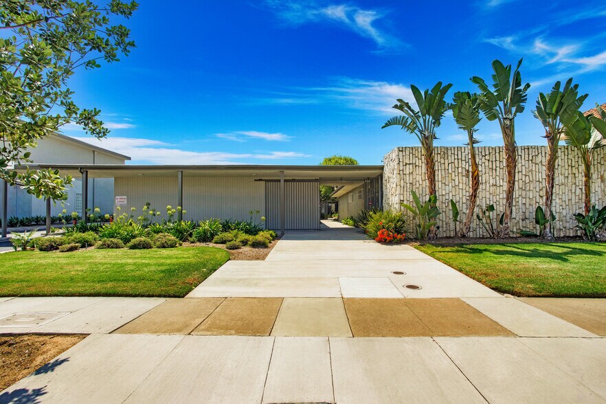 More Photos Of 1500 E Katella Ave, Orange Medical For Sale