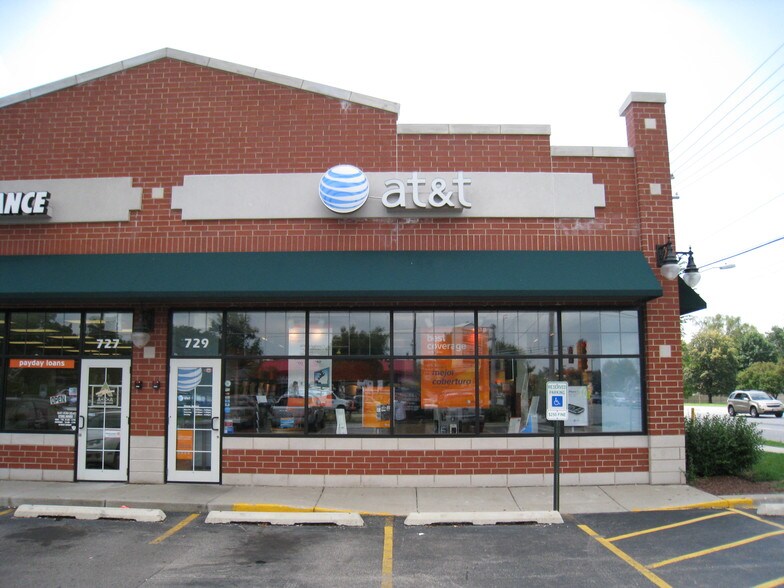 More Photos Of 721-729 Main St, West Dundee Unknown For Lease