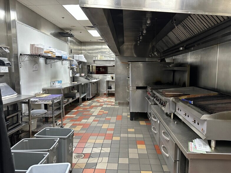 More Photos Of 3228 N Davidson St, Charlotte Restaurant For Lease