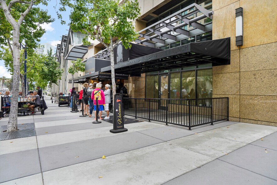 More Photos Of 550 Front St, San Diego Apartments For Sale