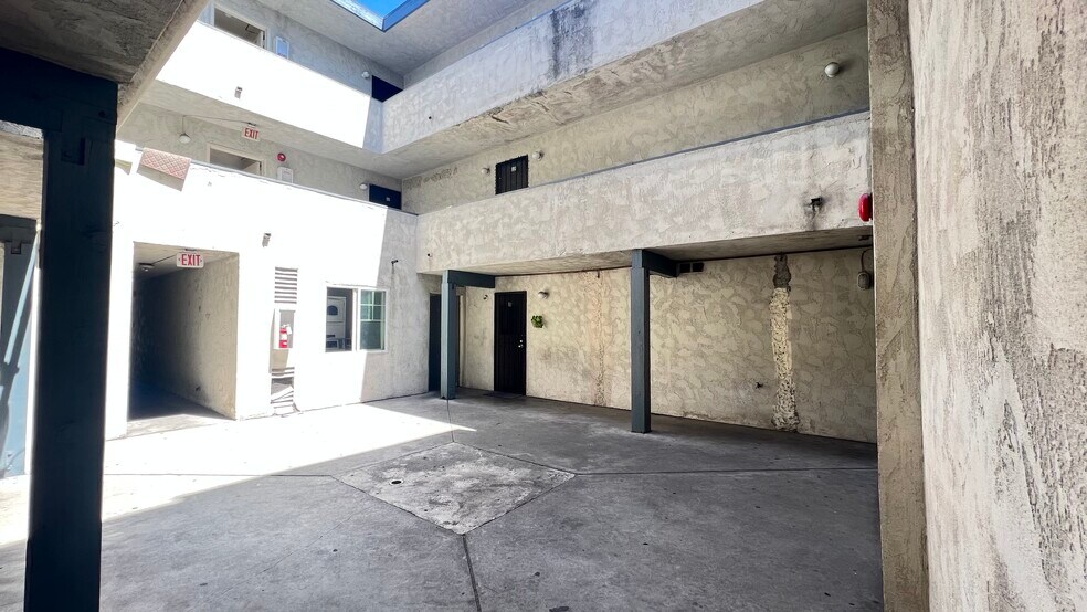 More Photos Of 2614 Griffin Ave, Los Angeles Apartments For Sale