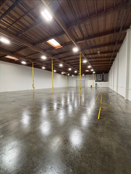 More Photos Of 2031-2039 American Ave, Hayward Warehouse For Lease