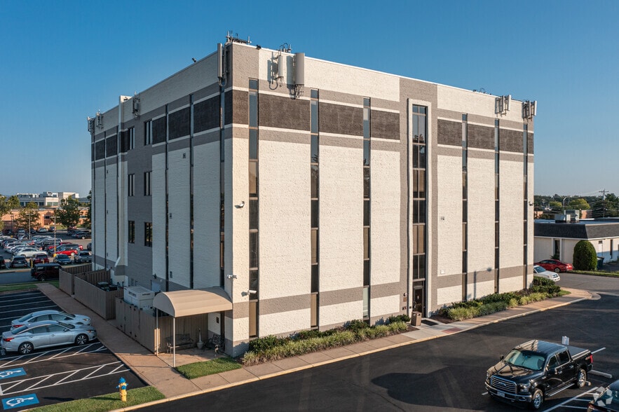 More Photos Of 9625 Surveyor Ct, Manassas Medical For Lease