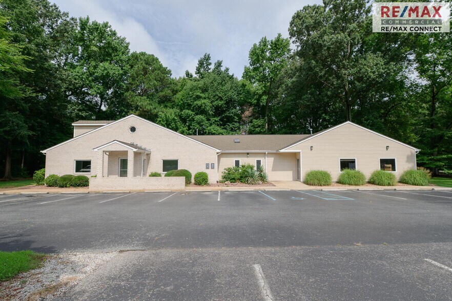 More Photos Of 3440 Hampton Hwy, Yorktown Office For Lease