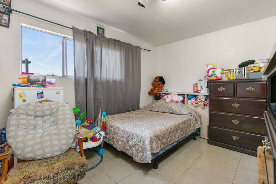 More Photos Of 541 N Summit Ave, Pasadena Apartments For Sale