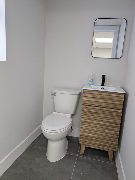 More Photos Of 3670 NW 6th St, Miami Loft Creative Space For Lease