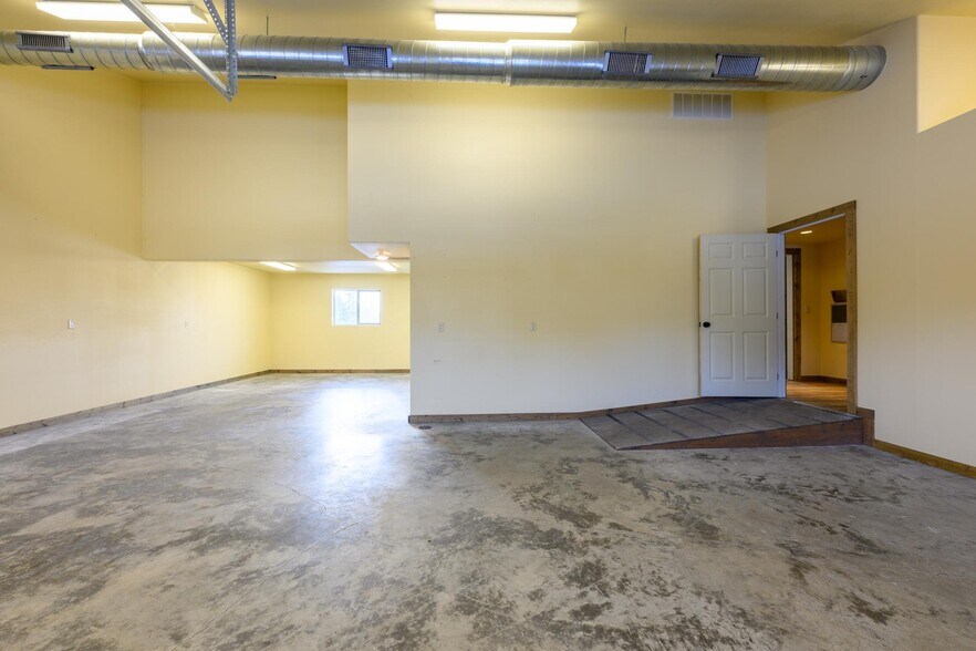 More Photos Of 312 Dewey Ave, Eureka Storefront Retail Office For Sale