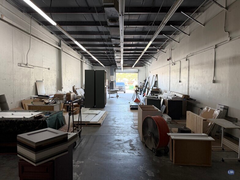 More Photos Of 250 East Dr, Melbourne Warehouse For Lease