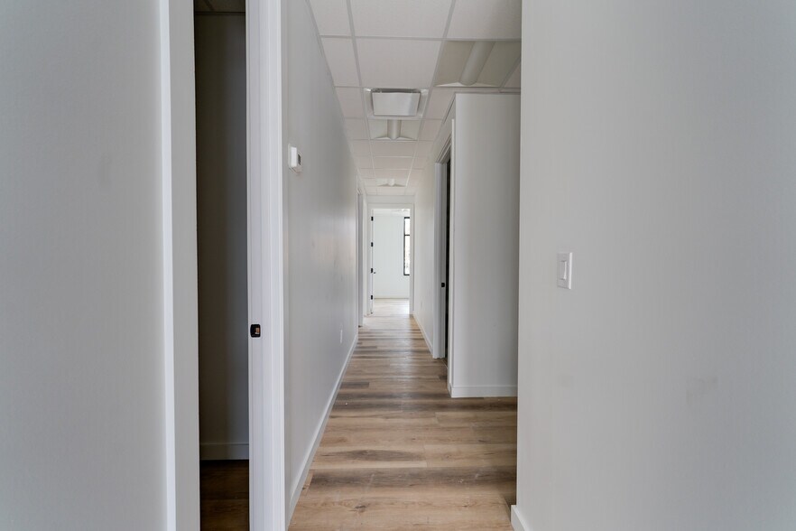 More Photos Of 23406 Kingsland Blvd, Katy Loft Creative Space For Sale