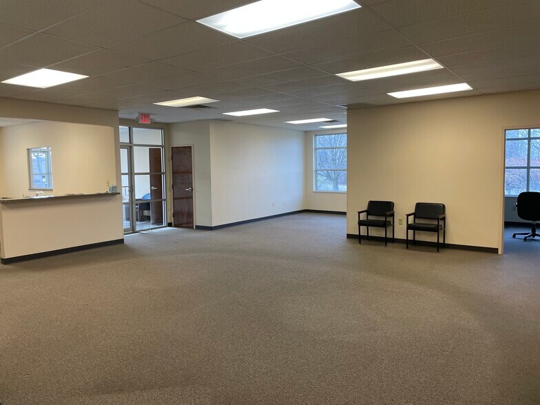 More Photos Of 400 Gargrave Rd, Dayton Warehouse For Sale