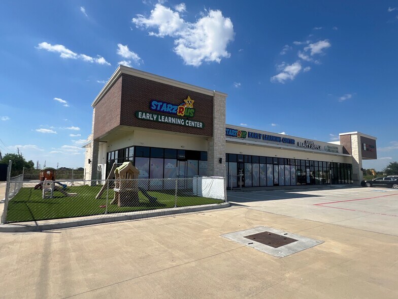 Primary Photo Of 8660 Fm 1464 Rd, Richmond General Retail For Lease