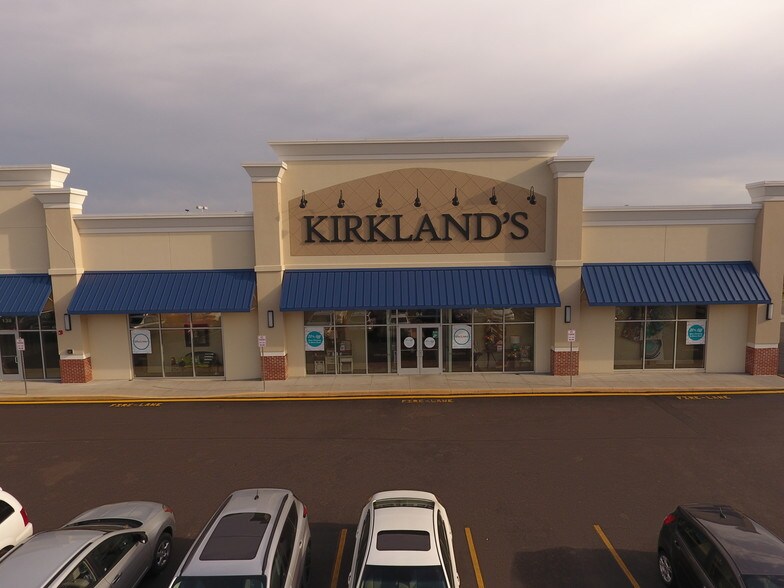 More Photos Of 4001-5001 University Town Center Dr, Morgantown Unknown For Lease