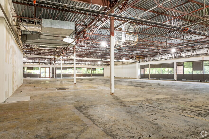 More Photos Of 307 College Rd E, Princeton Research And Development For Lease