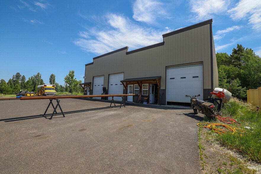 More Photos Of 460 Krahn Ln, McCall Warehouse For Sale