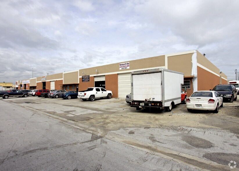 More Photos Of 670-698 W 84th St, Hialeah Unknown For Lease