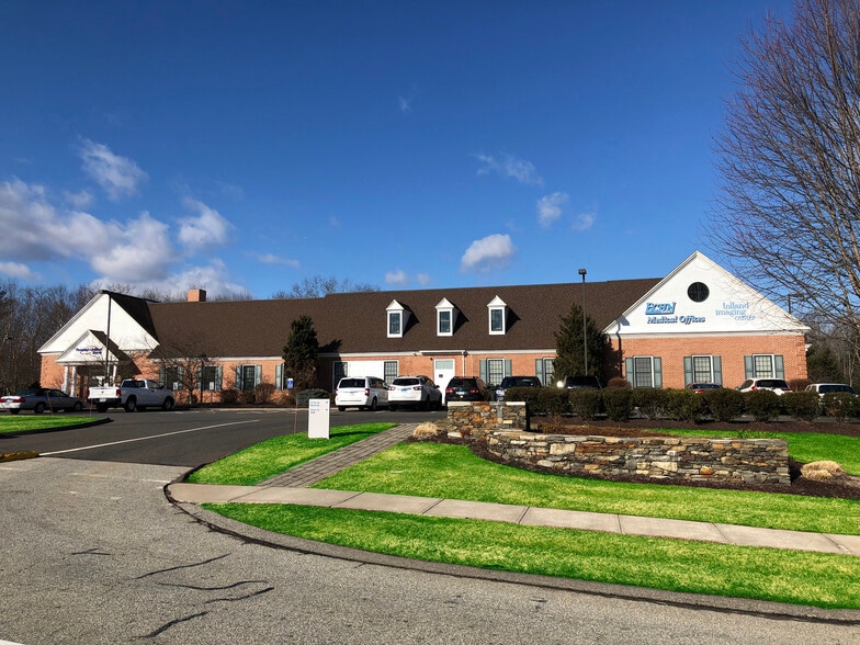 Primary Photo Of 6 Fieldstone Commons, Tolland Bank For Lease