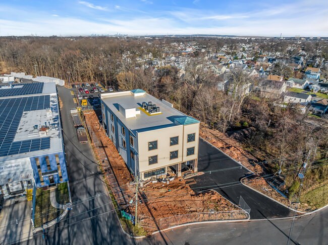 More Photos Of 374 Green St, Woodbridge Coworking Space