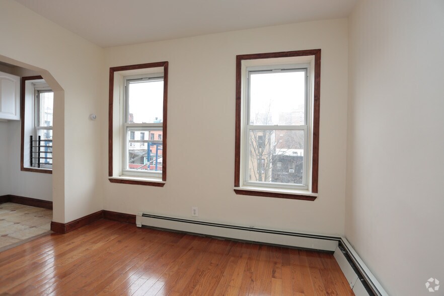 More Photos Of 354 E 116th St, New York Apartments For Lease