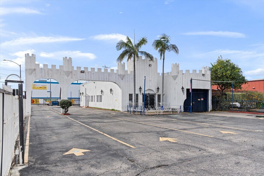 More Photos Of 1500 W Pacific Coast Hwy, Long Beach Carwash For Sale