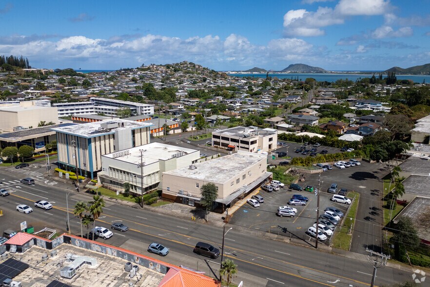 More Photos Of 45-939 Kamehameha Hwy, Kāneohe Office For Lease