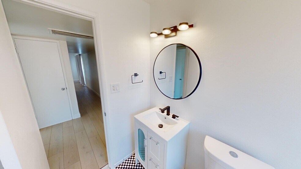 More Photos Of 1724 E Ocotillo Rd, Phoenix Apartments For Sale