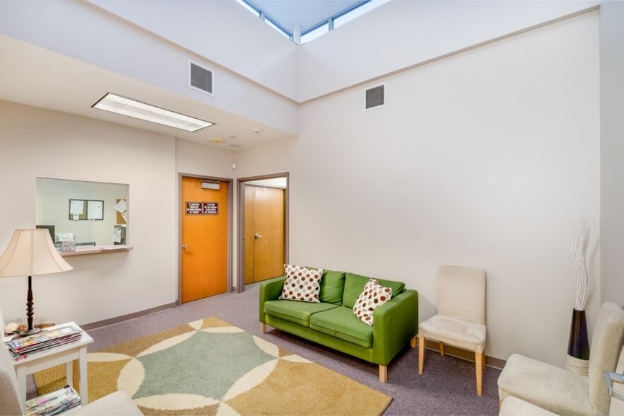 More Photos Of 1720 Phoenix Blvd, College Park Medical For Lease