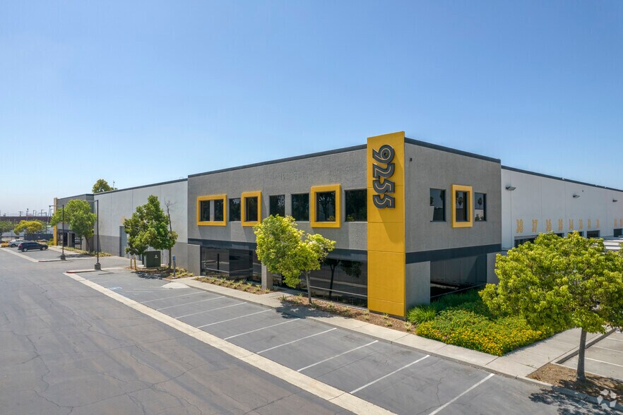 Primary Photo Of 9255 Customhouse Plz, San Diego Warehouse For Lease