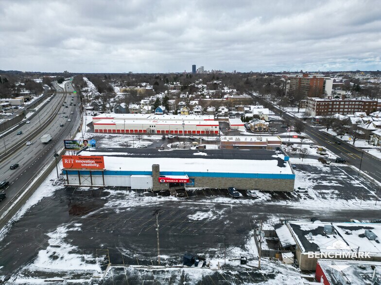 More Photos Of 1705 East Ave, Rochester Freestanding For Lease