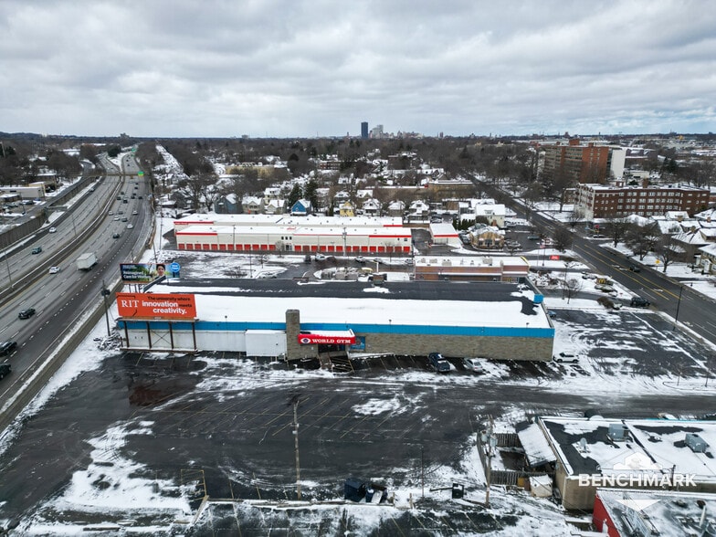 More Photos Of 1705 East Ave, Rochester Freestanding For Lease