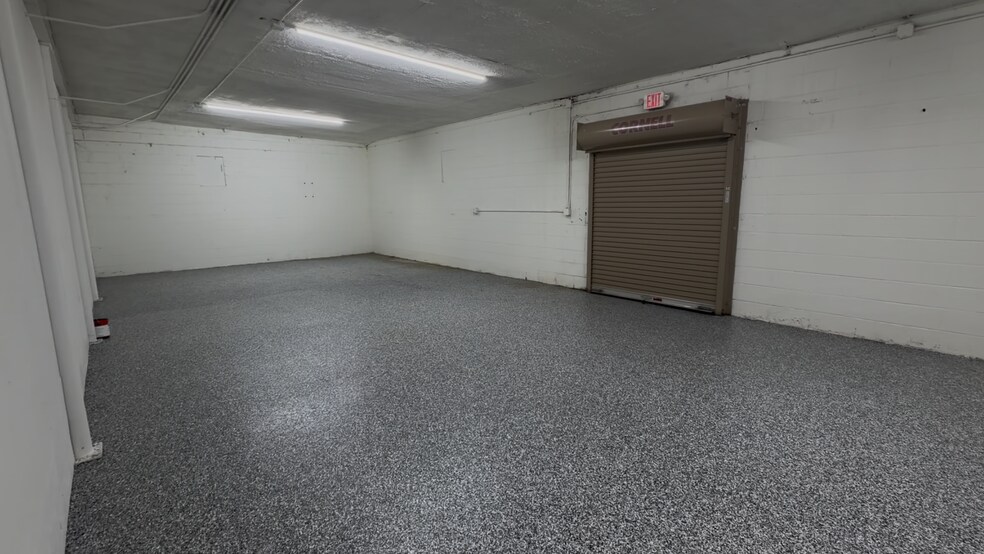 More Photos Of 1035 S Volusia Ave, Orange City Freestanding For Lease