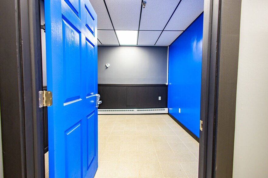 More Photos Of 99 N Main St, High Bridge Freestanding For Lease