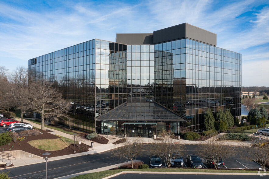 Primary Photo Of 4555 Lake Forest Dr, Blue Ash Office For Lease