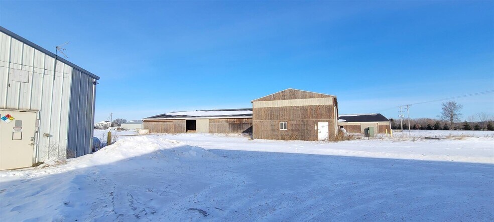 More Photos Of 9072 County Road BB, Plainfield Warehouse For Sale