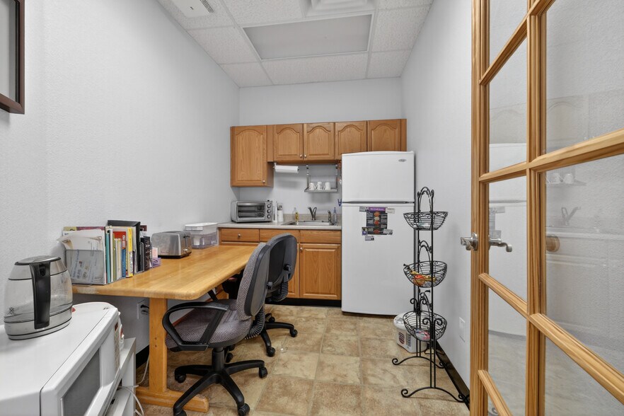 More Photos Of 12354 E Caley Ave, Centennial Medical For Sale