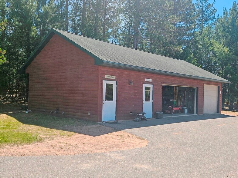 More Photos Of 4702 Hi Pines Ln, Eagle River Trailer Camper Park For Sale
