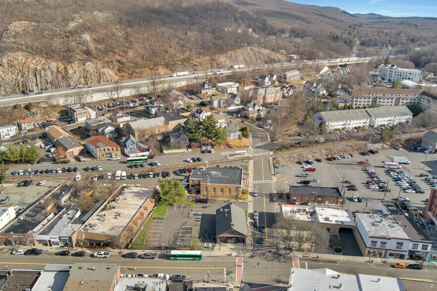 More Photos Of 50 Lafayette Ave, Suffern Freestanding For Sale